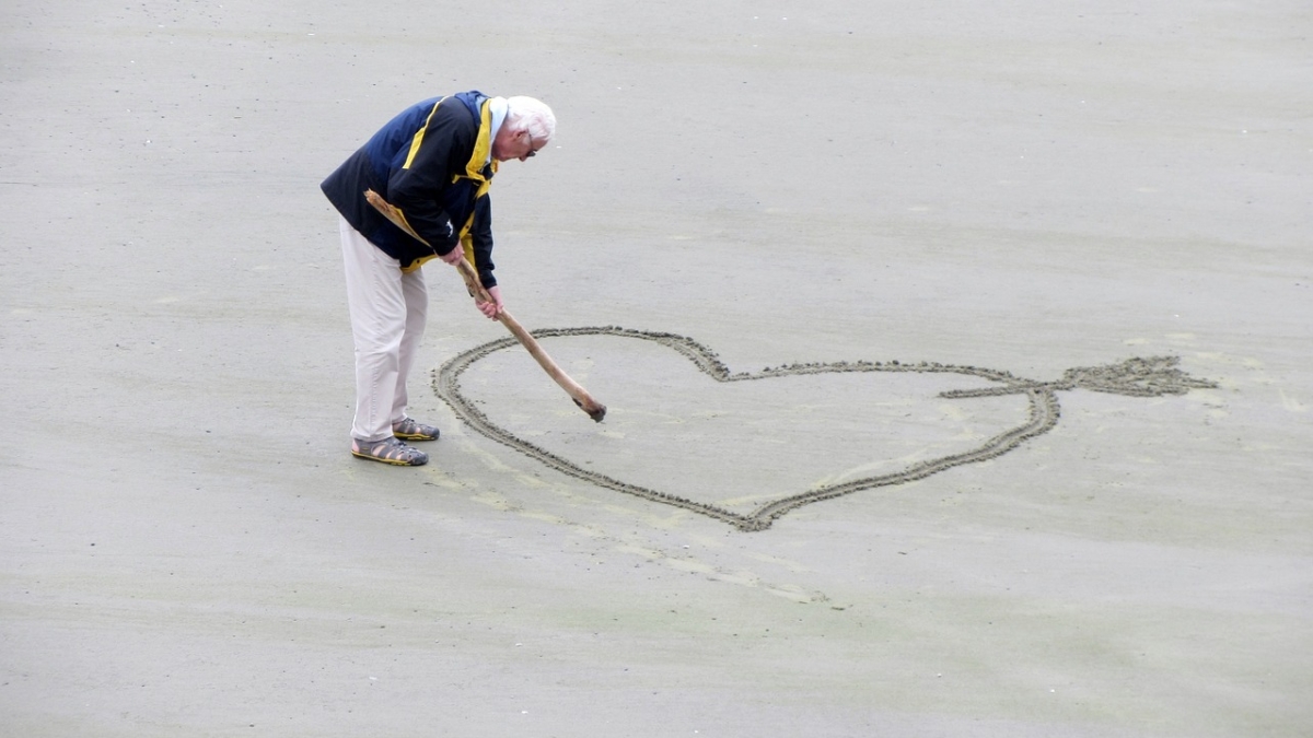 old man, nature, heart-1520472.jpg